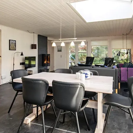 6 Person Holiday In Bl Vand *
